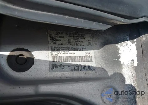 2003 Ford Expedition Xlt z USA, uszkodzony, nr VIN 1FMPU16W03LB14096